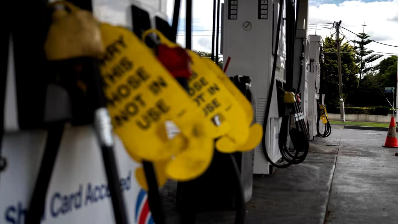 Australians urged to slow down to save fuel - Africa News